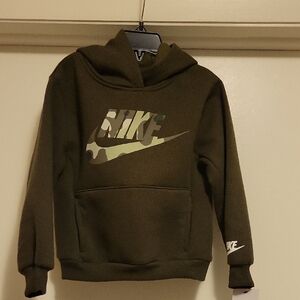 NWT: Boys NIKE Sportswear Club Fleece Pullover Graphic Hoodie